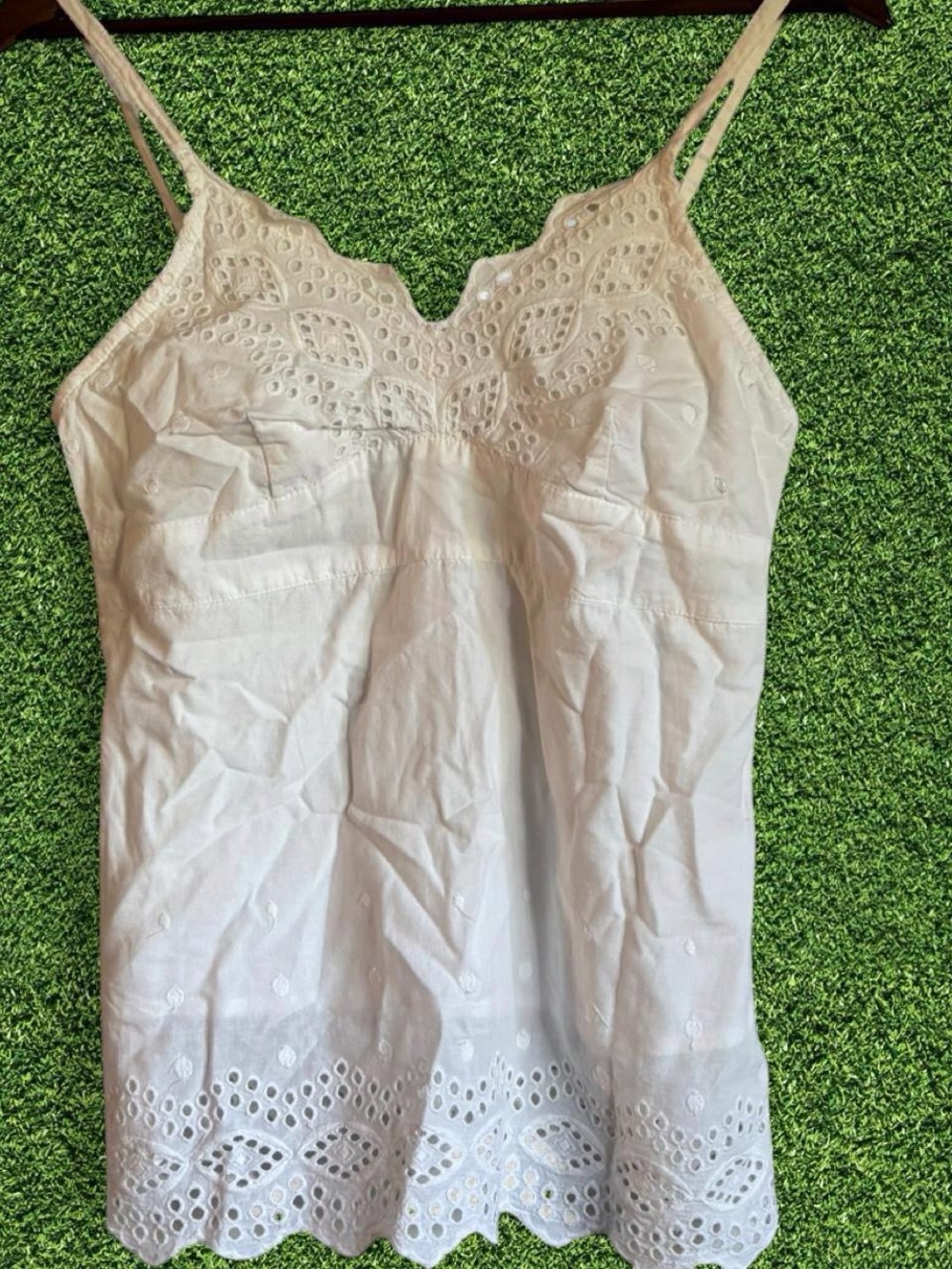 Y2K/Vintage Suzy Shier White Eyelet Lace Cami Tank